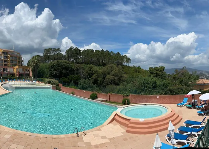 Climatise, Piscine, Proches Des Plages Théoule-sur-Mer